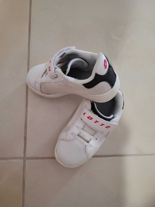 Обувки Lotto за момче