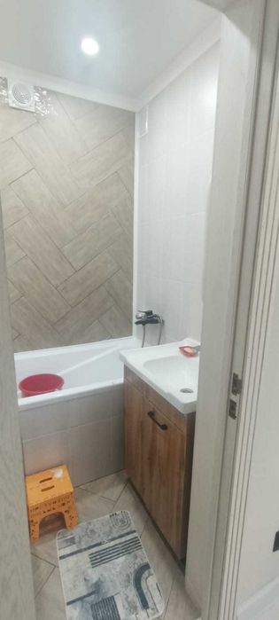 Продам трехкомнатную квартиру