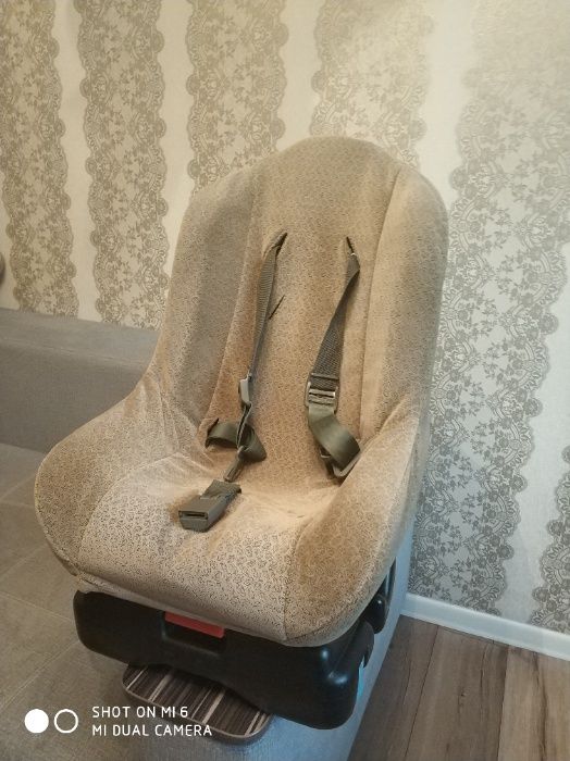 Автомобильное детское кресло Chicco