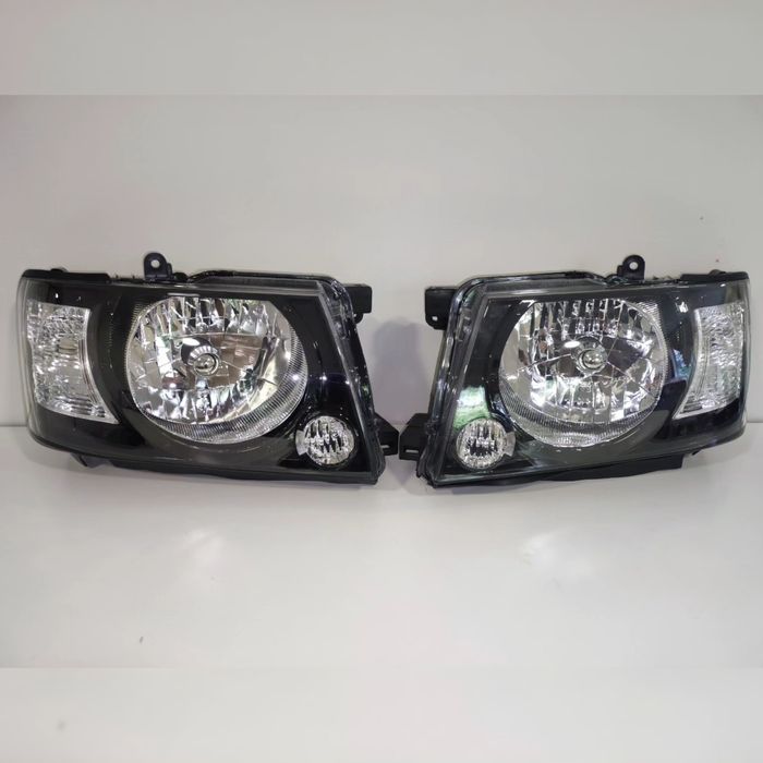 Фары на Nissan Patrol y61 (рест.)