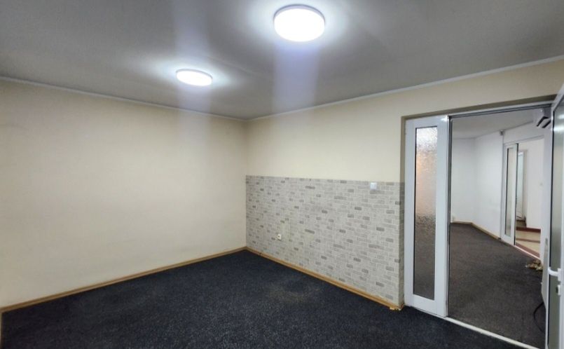 Spațiu comercial
