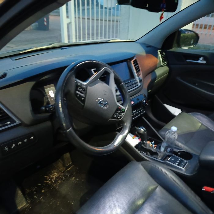 Hundai Tucson 2.0crdi 136ks 2016god -На части