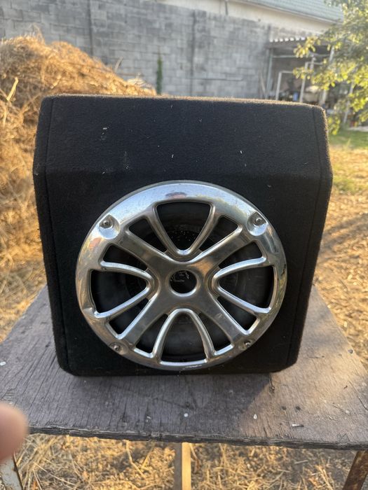 Mystery subwoofer