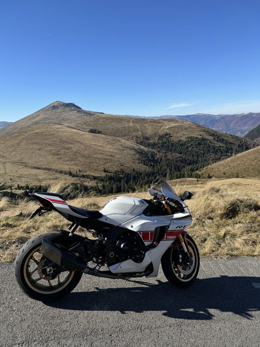 YAMAHA R1 2023 60 th anniversary