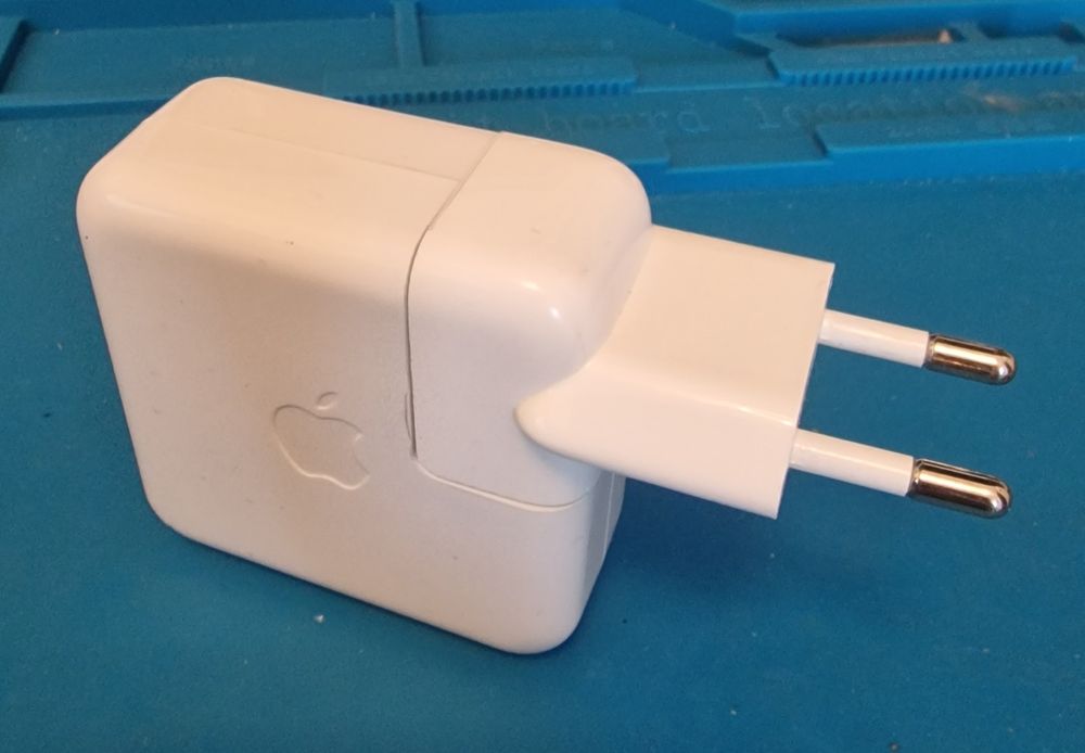 Incarcator Apple