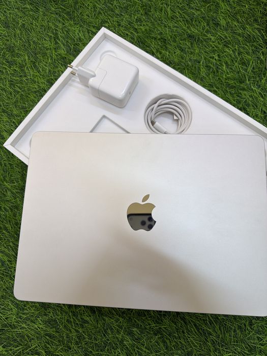 Apple MacBook Air M4