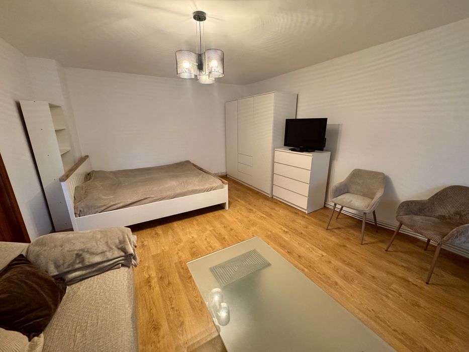 Apartament- Studio cu o camera centru