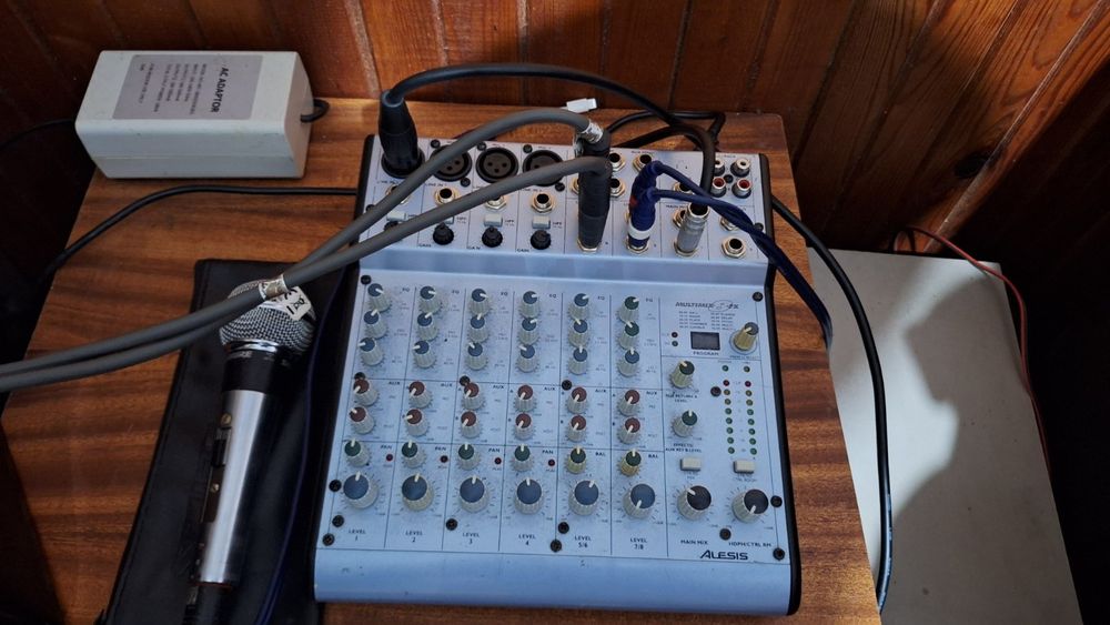 Alesis Multimix 8 FX