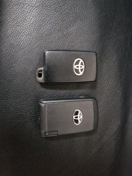 Ключ Toyota corolla verso,Rav4,Yaris,iQ.. Smart key