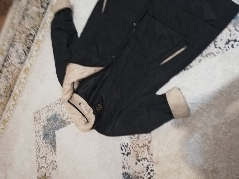 Продам весеннюю куртку 48-50 размера. В хорошем состоянии за 5000 тг