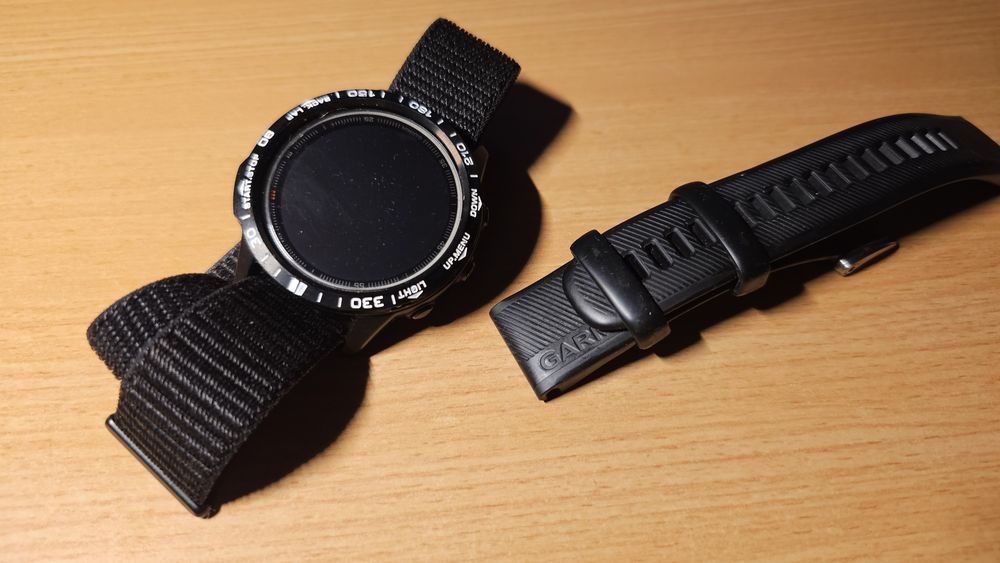 Garmin 6 pro impecabil insotit de cablu incarcare.