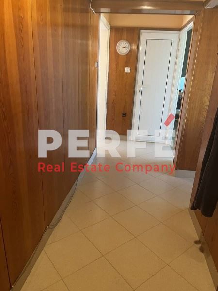 Продава се Двустаен апартамент в Бургас, Изгрев - 61 кв.м за 1804 €/кв.м - Снимка #3