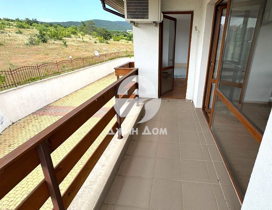 Продава се Тристаен апартамент в с. Кошарица, Област Бургас - 72 кв.м за 1049 €/кв.м - Снимка #8