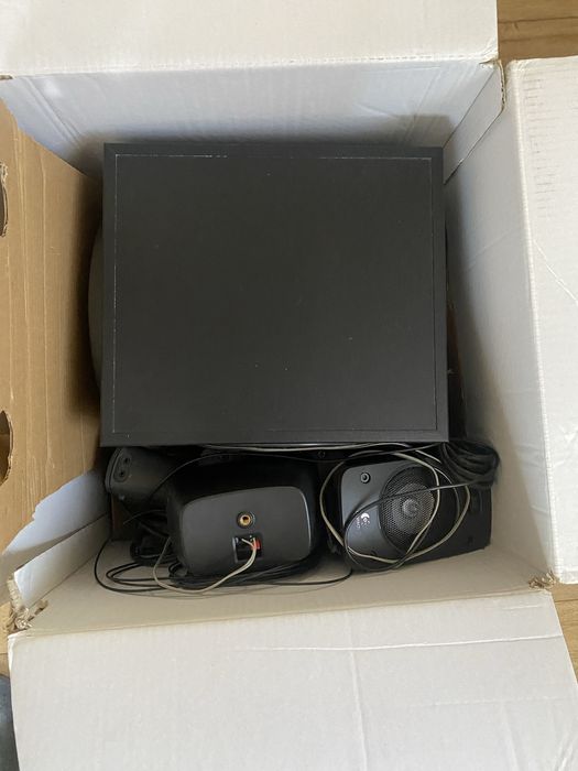 Subwoofer logitech Z906