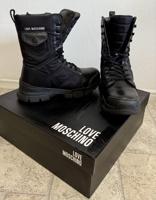 Ghete/bocanci Love Moschino piele