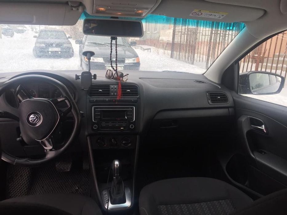 Срочно продам Volkswagen Polo