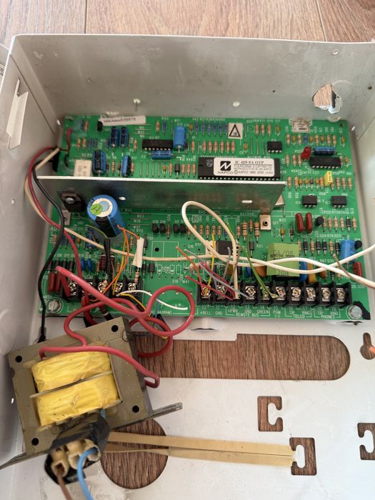 Алармена система NAPCO GEMINI + датчици