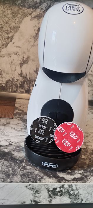 Кафемашина Nescafé Dolce Gusto De’Longhi – отлично състояние + кутия