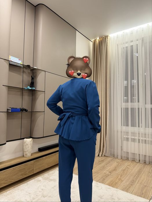 Женский брючный костюм
