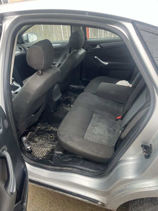 Ford mondeo 2011 2.0 diesel 6 trepte masina nu are nici o problema