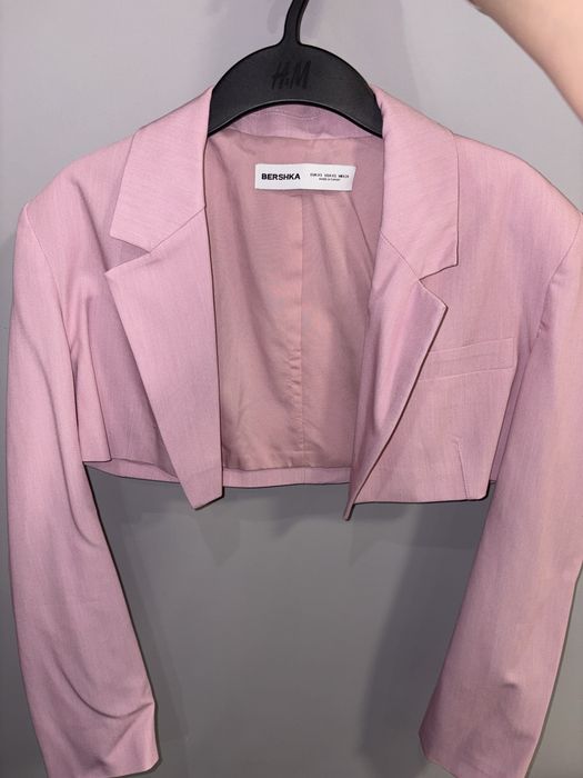Къс блейзър на Bershka