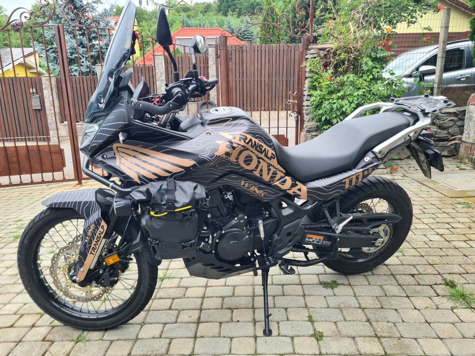 Honda Transalp 750 2023
