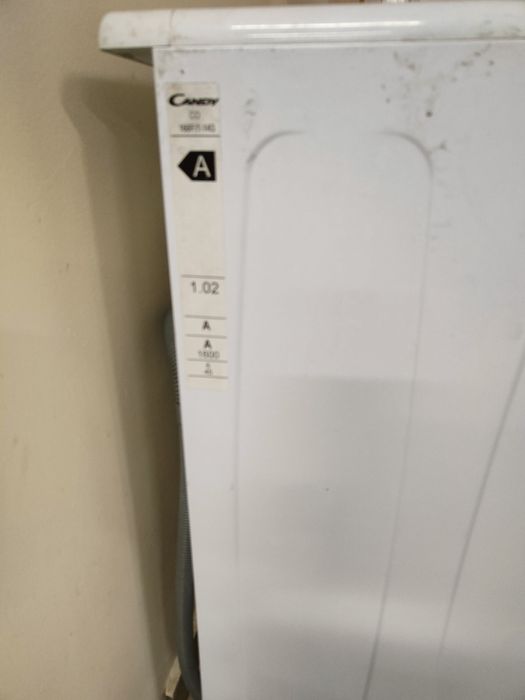 Продавам пералня candy