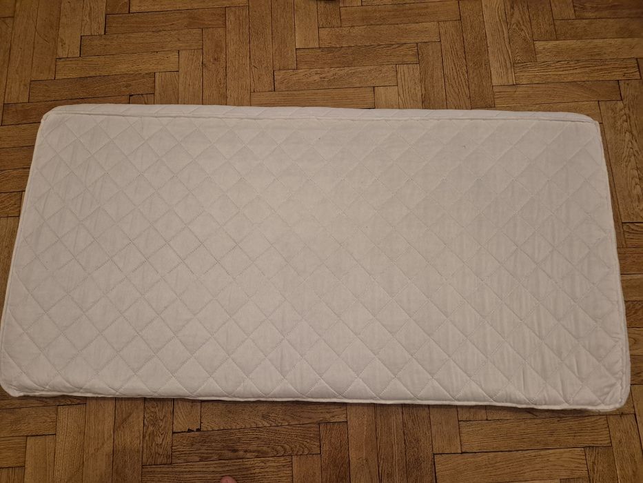 Patut bebe lemn natur, reglabil la 3 inaltimi , 120x60 cm