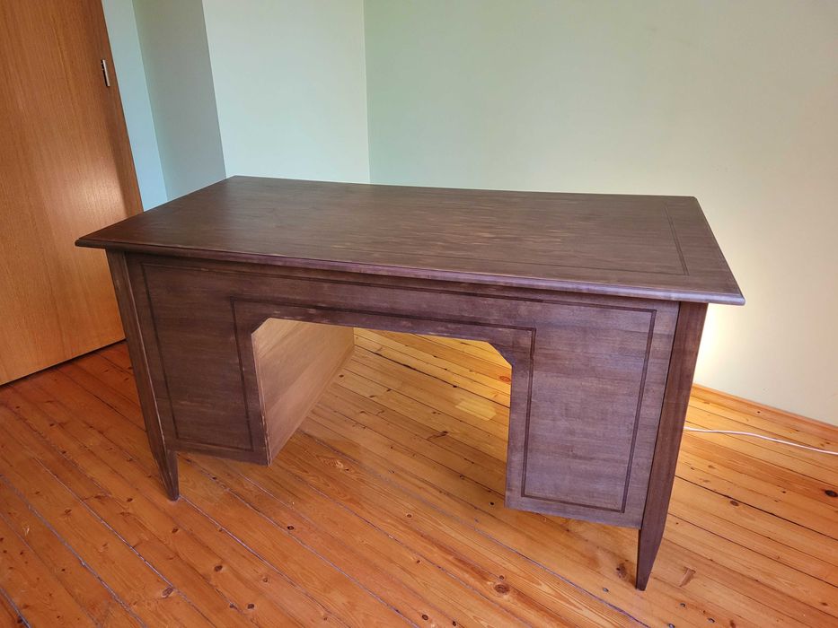 Масивно бюро от топола