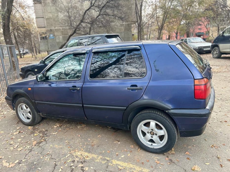 Продаю машину  гольф 3