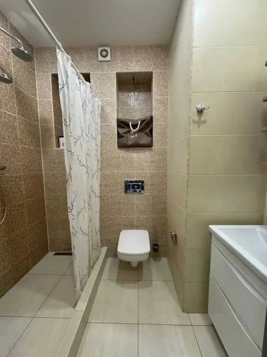 Дава се под наем Двустаен апартамент в София, Борово - 65 кв.м за 484.5 € - Снимка #2