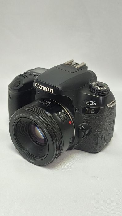 Продаю canon 77 d