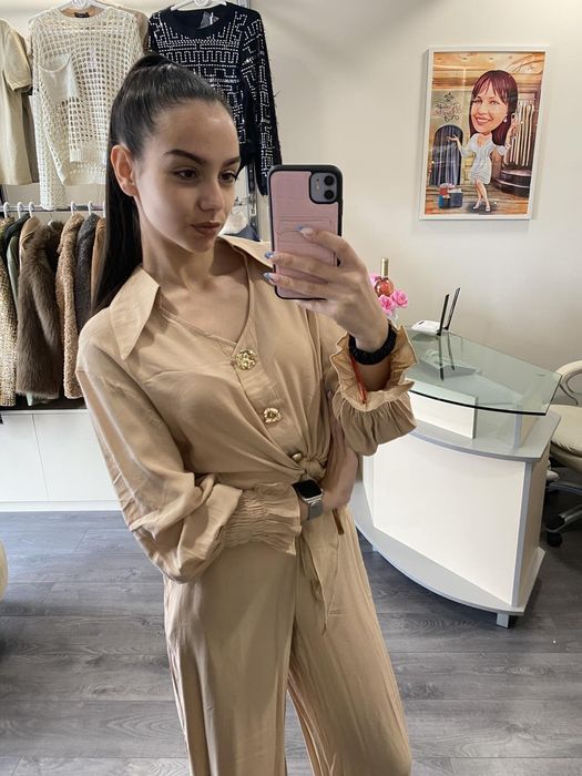 Нежен и фин сет наличен в размер S/M и M/L