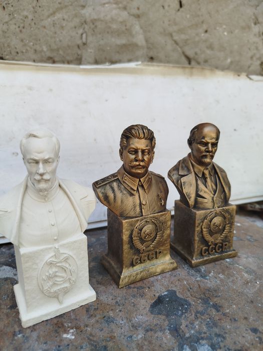 Бюсты из гипса .