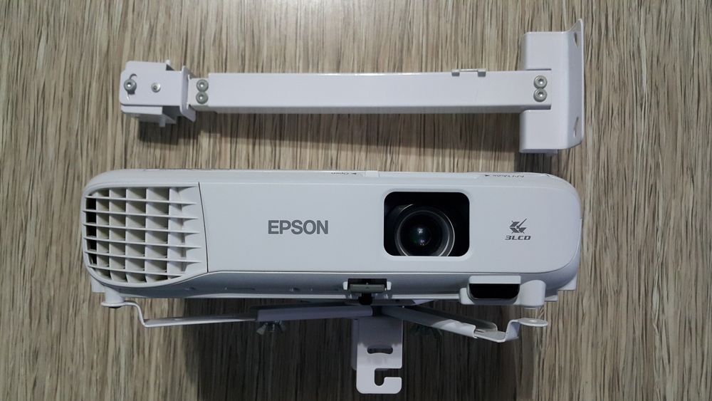 EPSON Proektor. { Проектор }. 100% ORIGINAL.