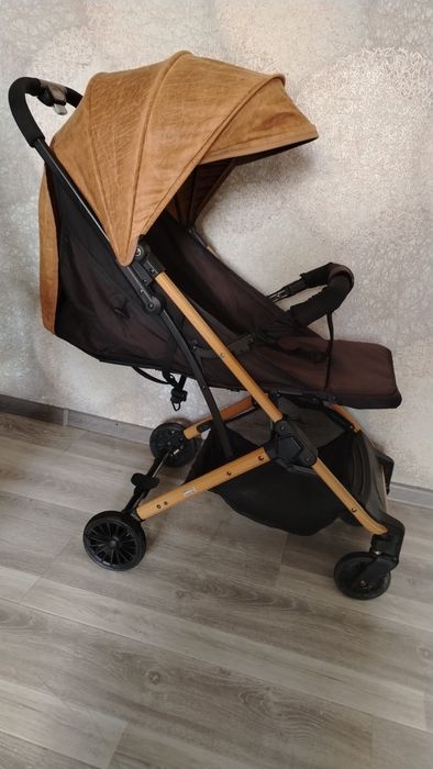 Продам коляску чемодан