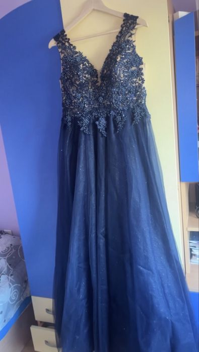 Елегантна официална/бална рокля – тъмносиня.