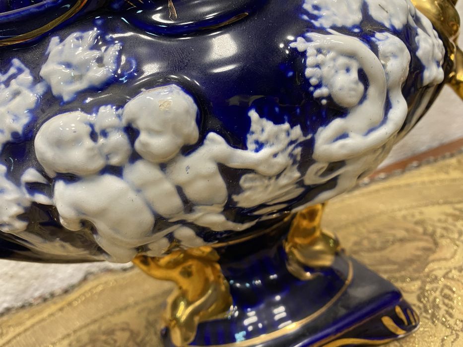 Троен порцеланов сет от италия ваза урна барок