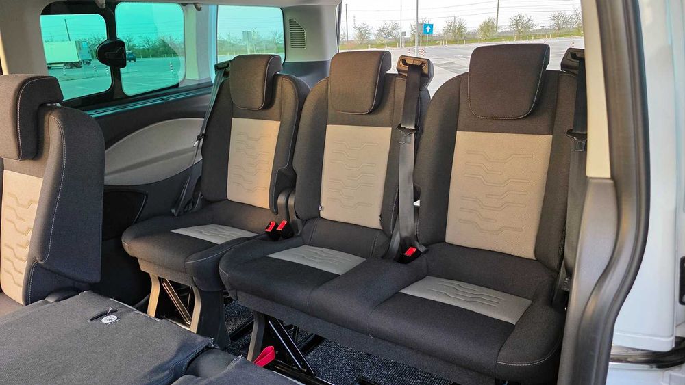 Ford Tourneo Custom 2,2 TDCI, 155 CP, 9 Locuri, 2016, Model lung