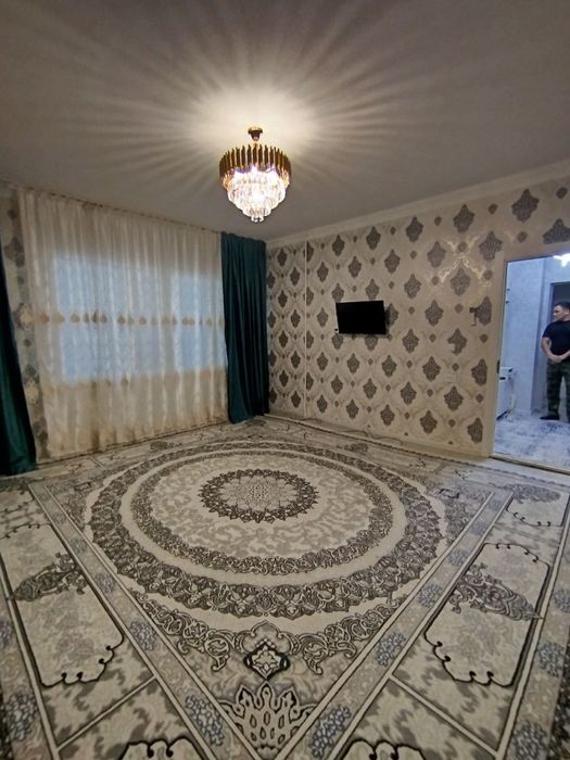 Чилонзор 12 2/5/9 сотилади