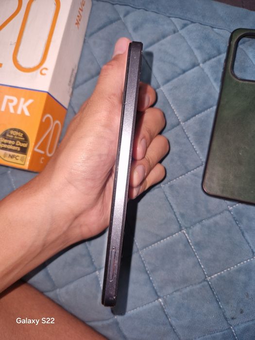 Продам Tecno spark 20C