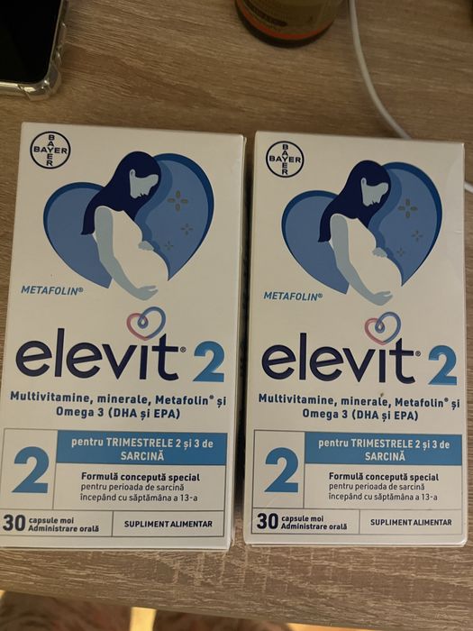 Vand 2 cutii elevit sigilate