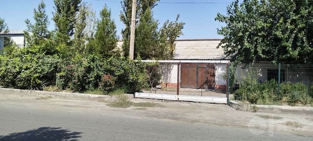 Бино ижорага берилади.300м2