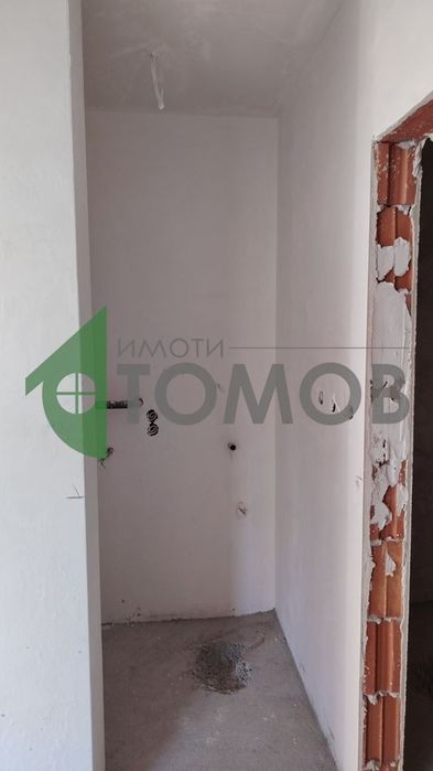 Двустаен апартамент в кв. Железник