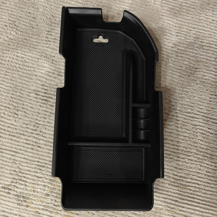 Органайзер в подлокотник Камри 70 75