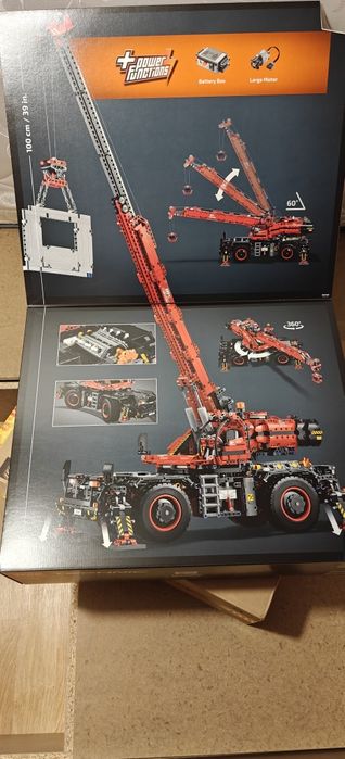 Vând lego technic macara 42082