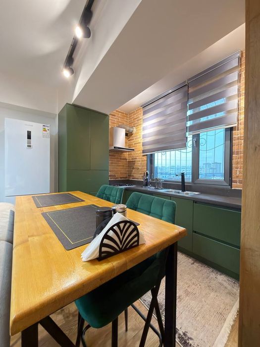 Квартира продается 2/8/9 на Ойбеке