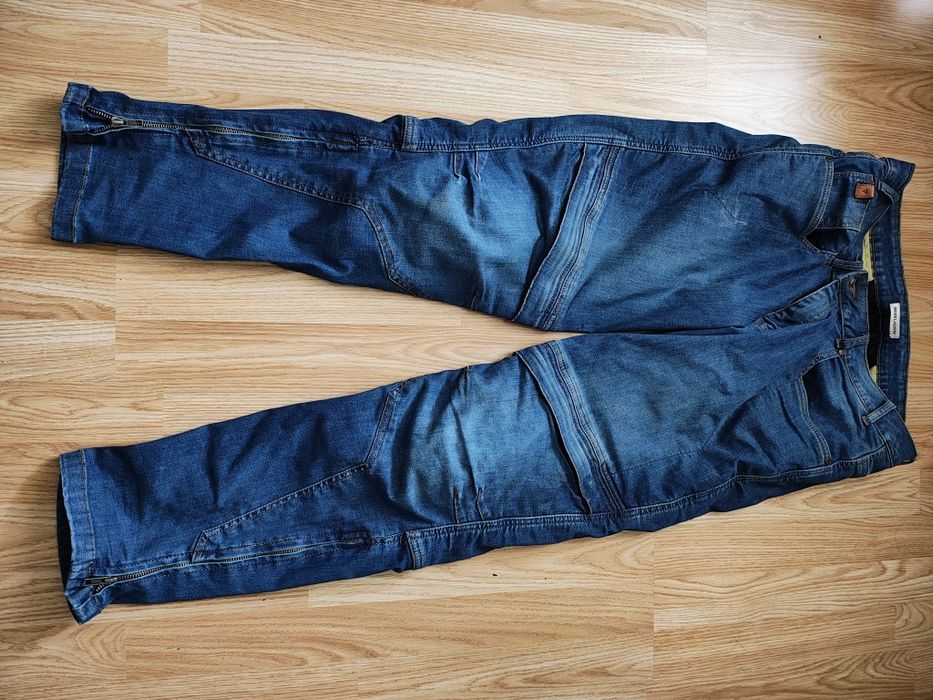 Vând blugi moto Rebelhorn