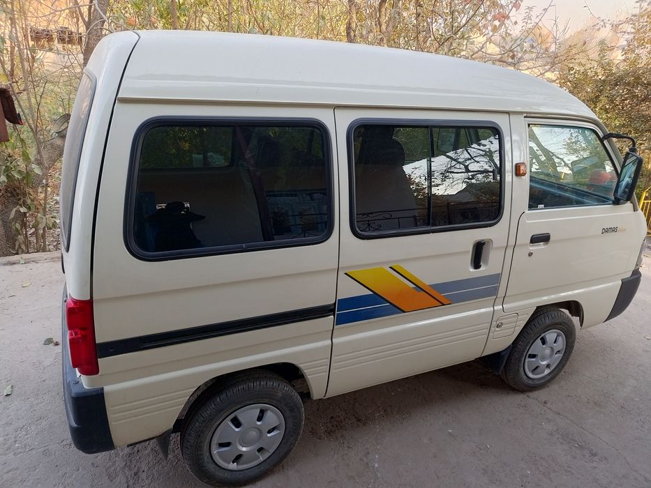 Автомобиль. Дамас