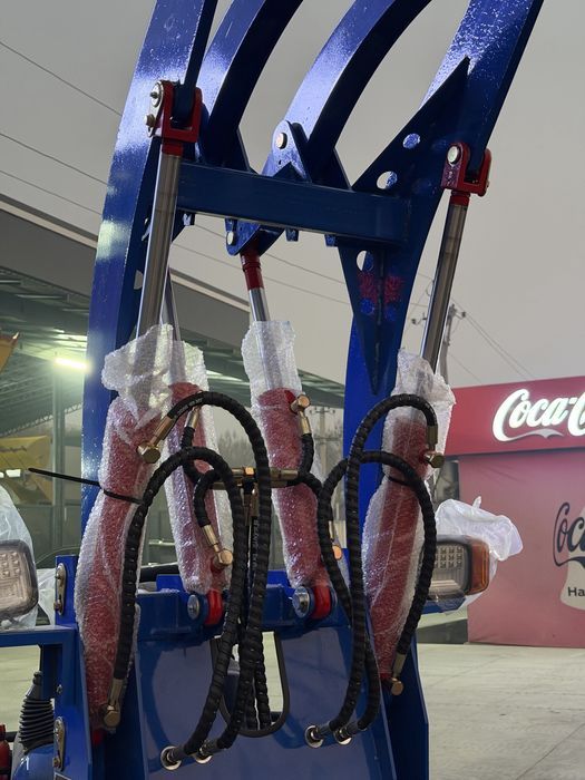 Погрузчик EV 2025